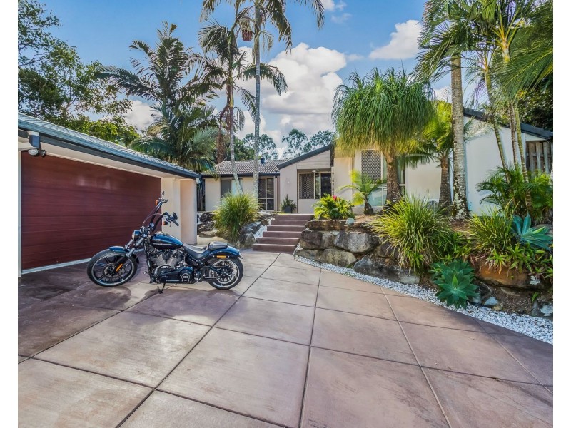 7 Stradbroke Drive, Little Mountain QLD 4551