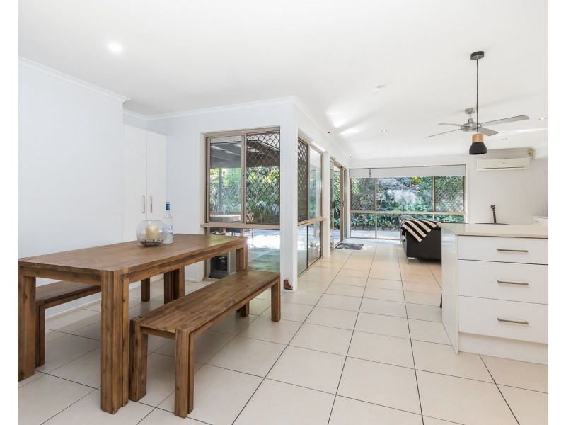 7 Stradbroke Drive, Little Mountain QLD 4551