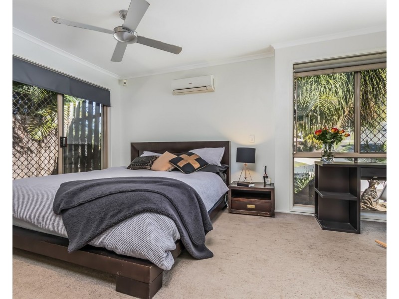 7 Stradbroke Drive, Little Mountain QLD 4551