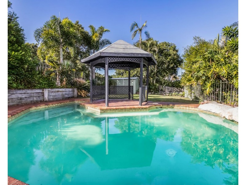 7 Stradbroke Drive, Little Mountain QLD 4551