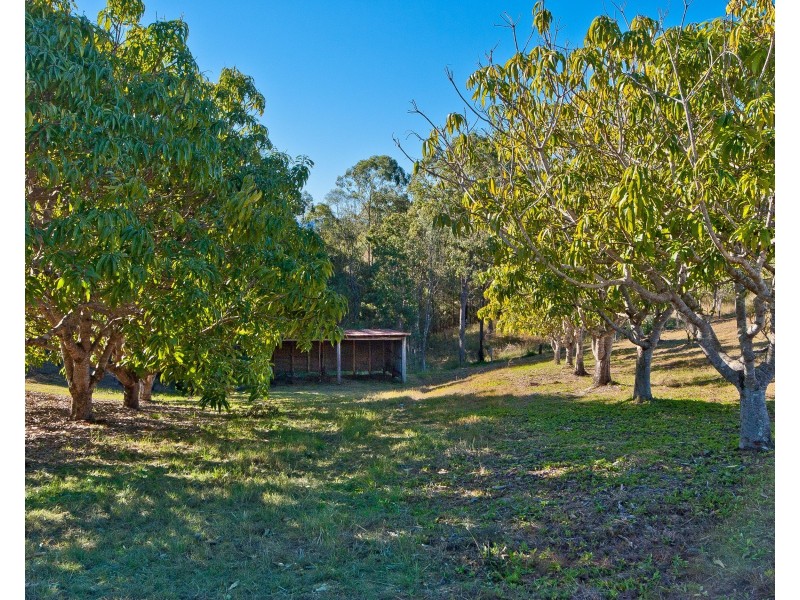 Armstrong Creek QLD 4520