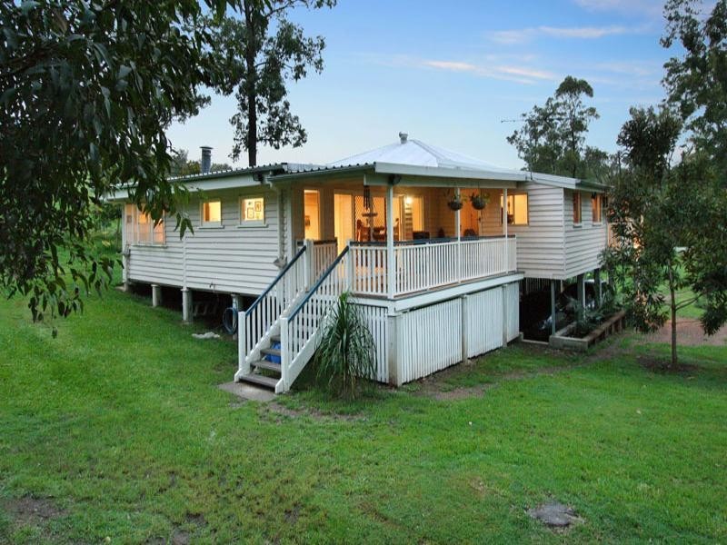 8 Mason Court, Samford QLD 4520