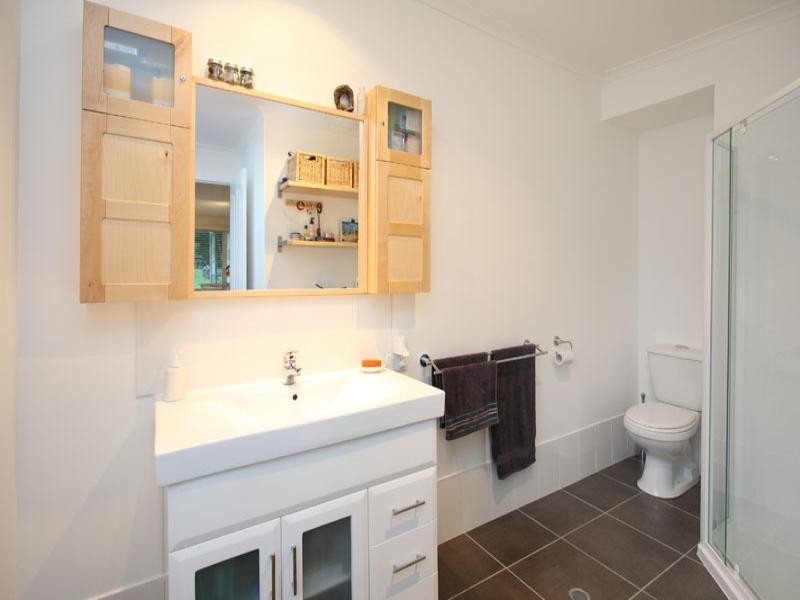 8 Mason Court, Samford QLD 4520