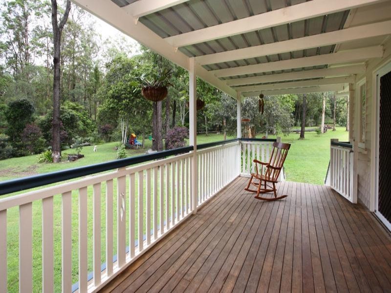 8 Mason Court, Samford QLD 4520