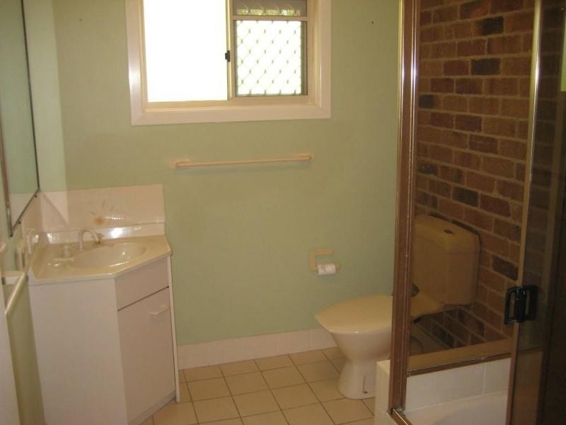 1/3 Cherbourg Street, Petrie QLD 4502