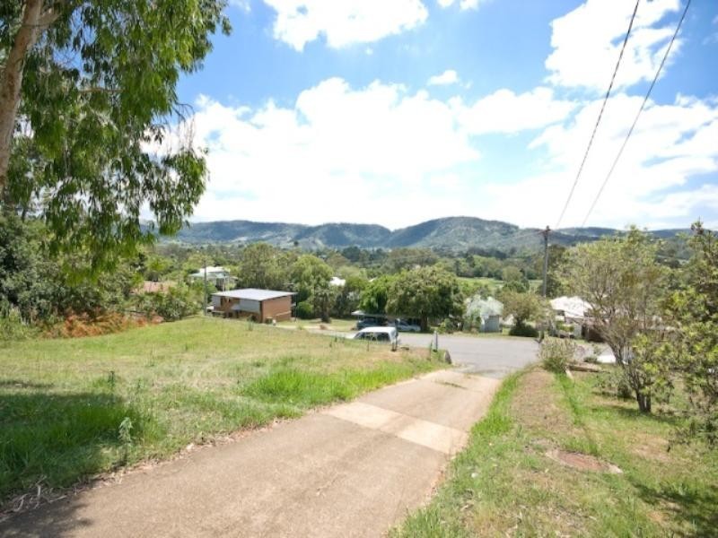 10 Kelly Street, Dayboro QLD 4521