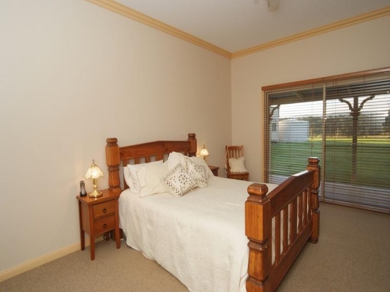 268 Mount Samson Road, Armstrong Creek QLD 4520