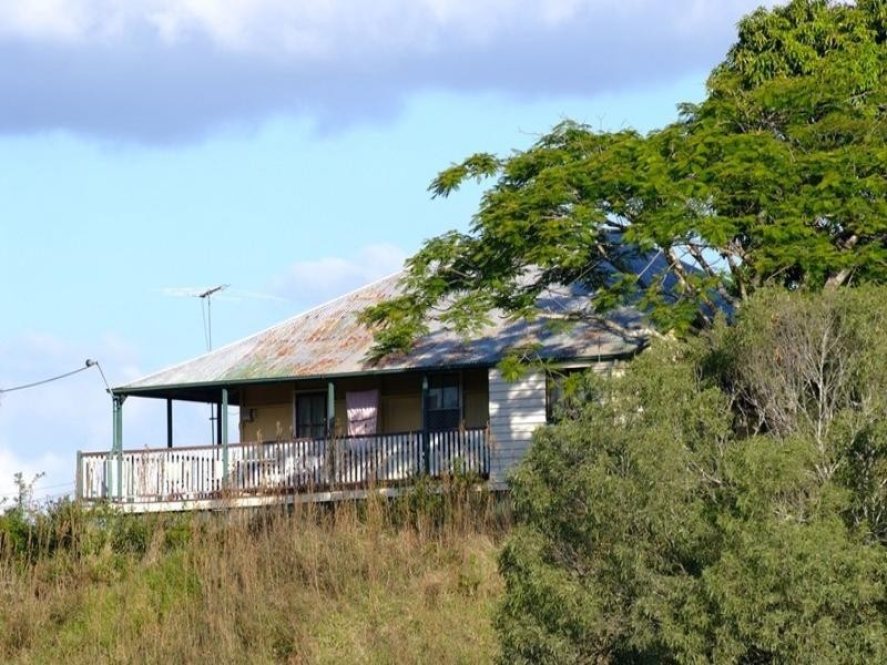 268 Mount Samson Road, Armstrong Creek QLD 4520