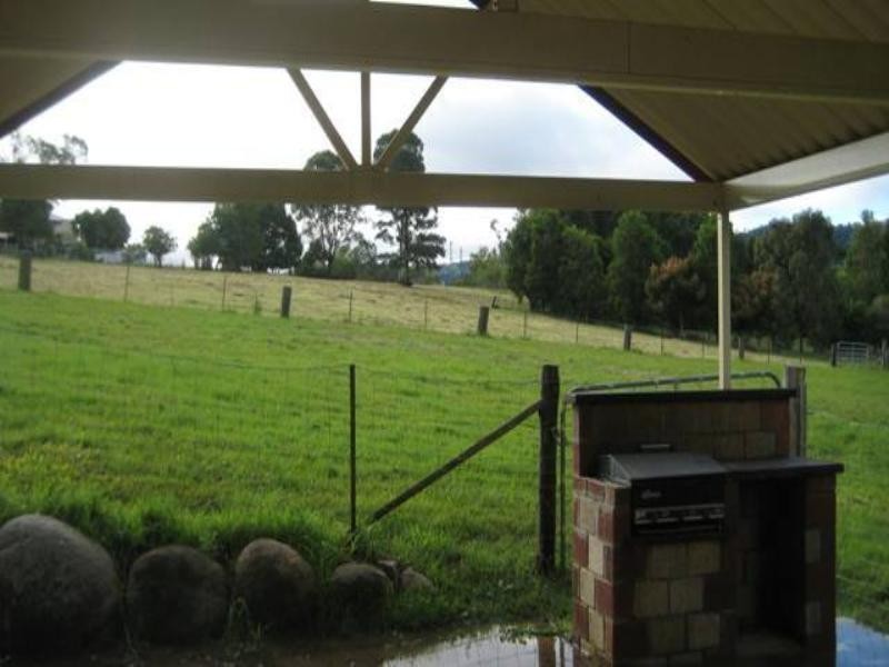 8 Campdraft Place, Dayboro QLD 4521