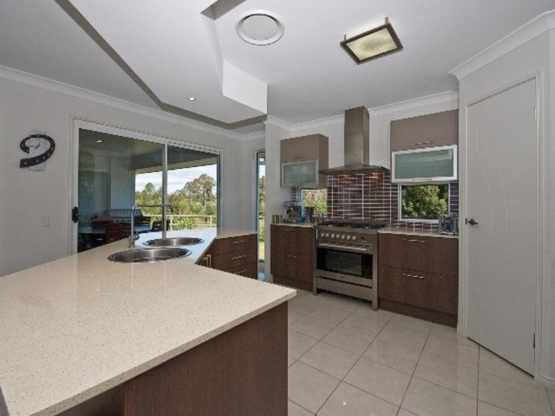 7 Rail Close, Dayboro QLD 4521