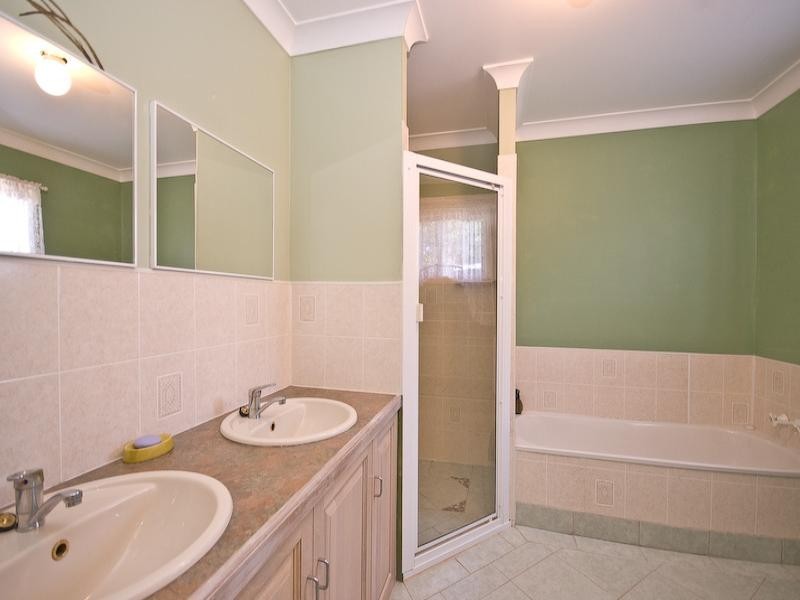 269 Robinson Road, Mount Mee QLD 4521