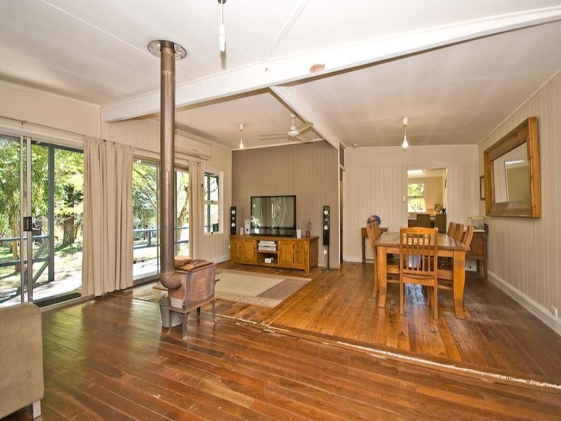 1048 Laceys Creek, Dayboro QLD 4521