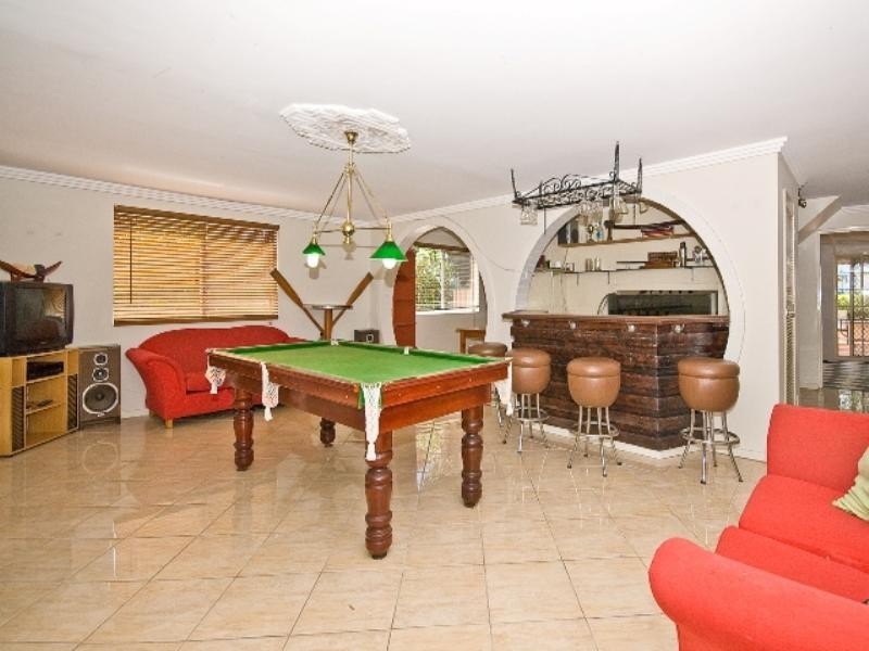 17 Aveling Street, Wavell Heights QLD 4012