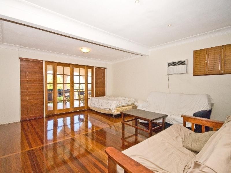 17 Aveling Street, Wavell Heights QLD 4012