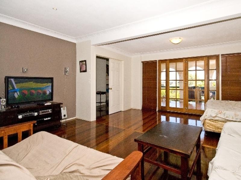 17 Aveling Street, Wavell Heights QLD 4012