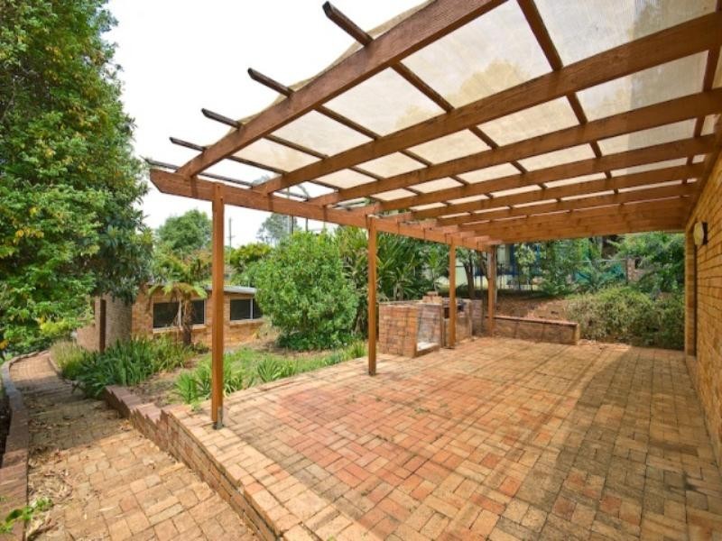 18 Roderick Street, Dayboro QLD 4521