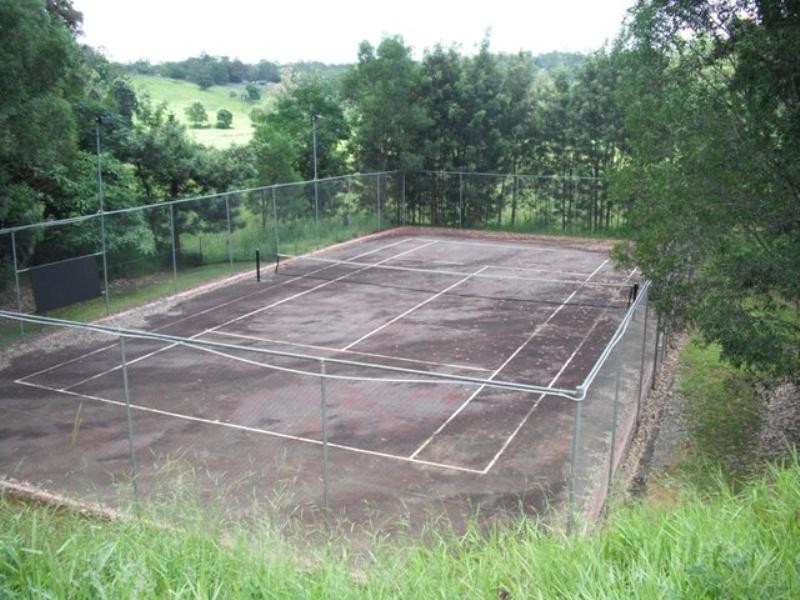 2 Holscott Court, Samford QLD 4520