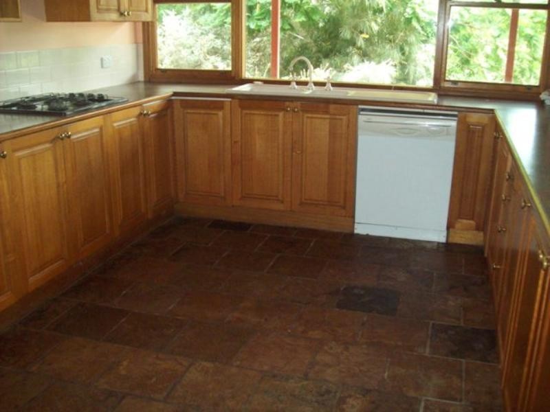 2 Holscott Court, Samford QLD 4520