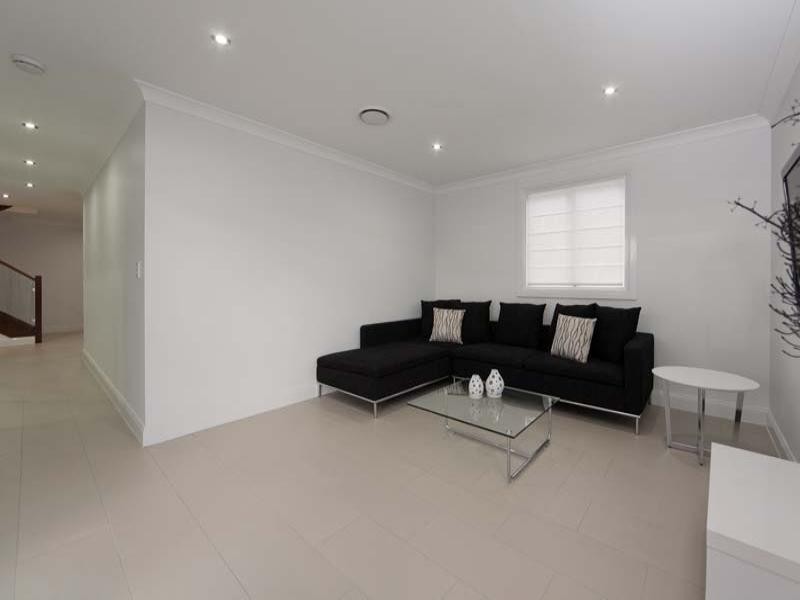 16 Alexandra Street, Bardon QLD 4065