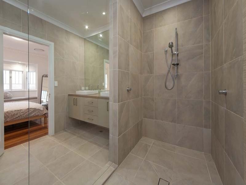 16 Alexandra Street, Bardon QLD 4065