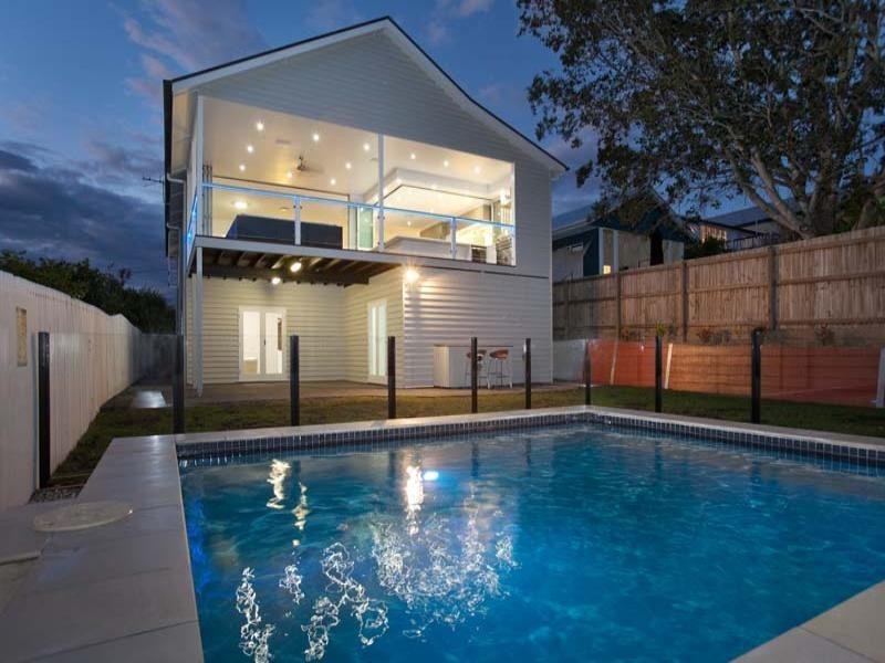 16 Alexandra Street, Bardon QLD 4065