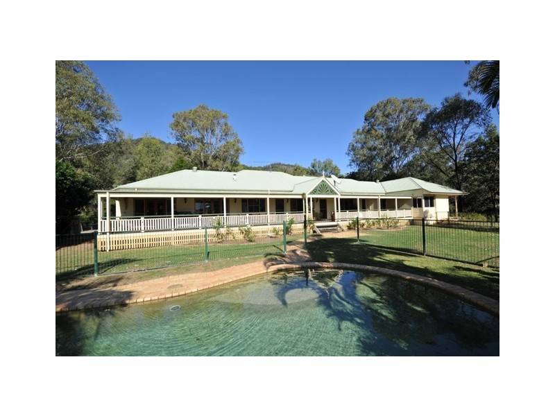 256 Foggs Road, Samford QLD 4520
