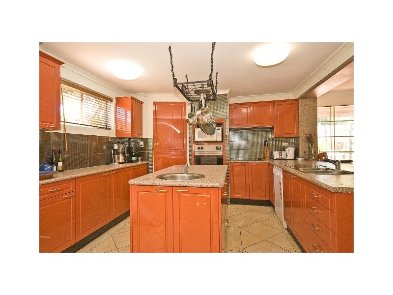 17 Aveling Street, Wavell Heights QLD 4012