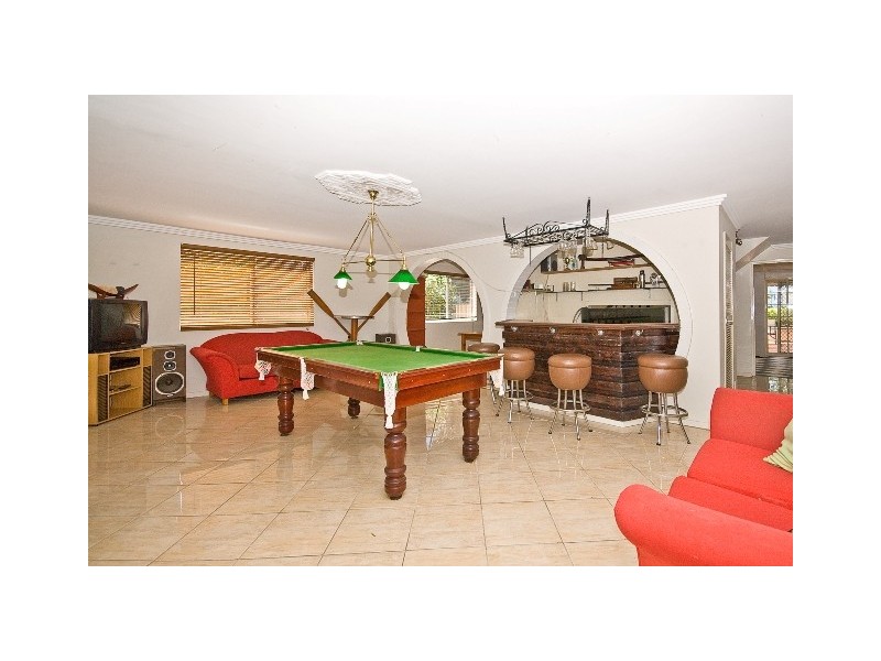 17 Aveling Street, Wavell Heights QLD 4012