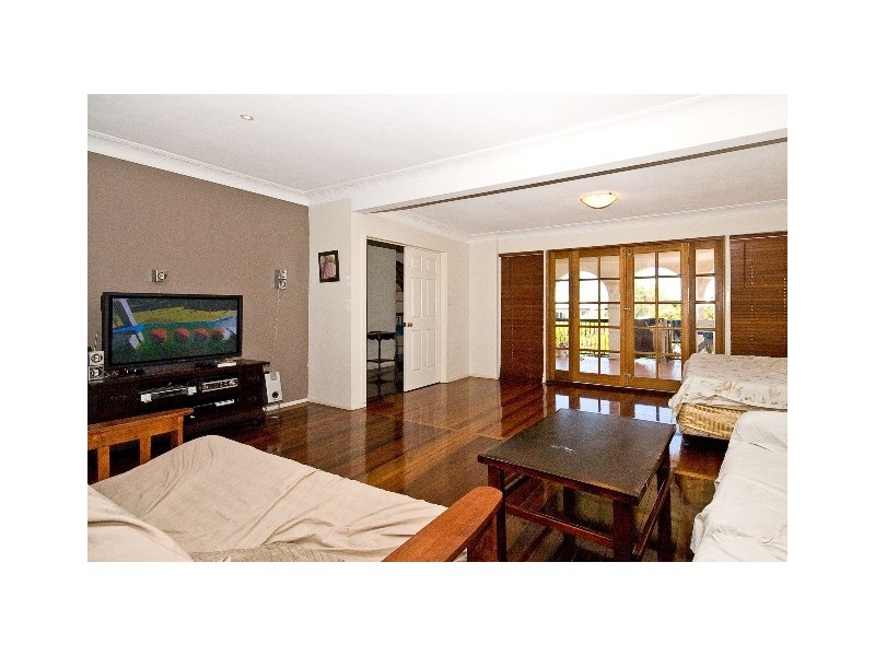 17 Aveling Street, Wavell Heights QLD 4012