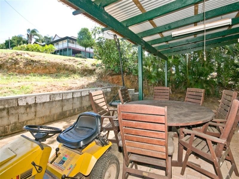 33 Bradley Street, Dayboro QLD 4521