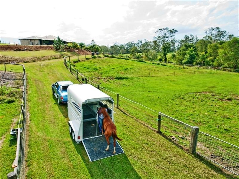 3 Butterfly Crescent, Samford QLD 4520