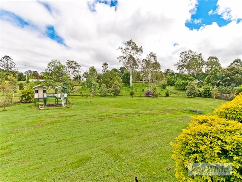11 Gymkhana Place, Dayboro QLD 4521