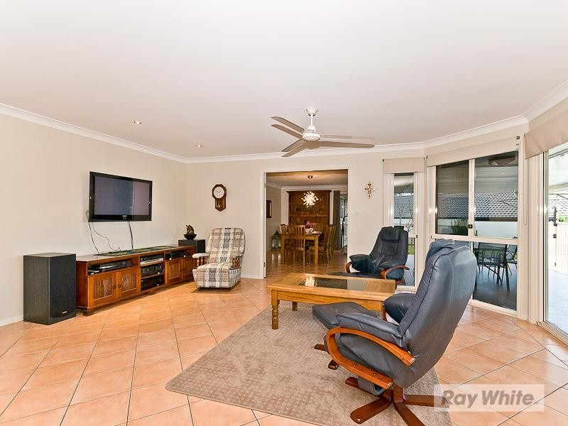 6 Greenside Place, Joyner QLD 4500