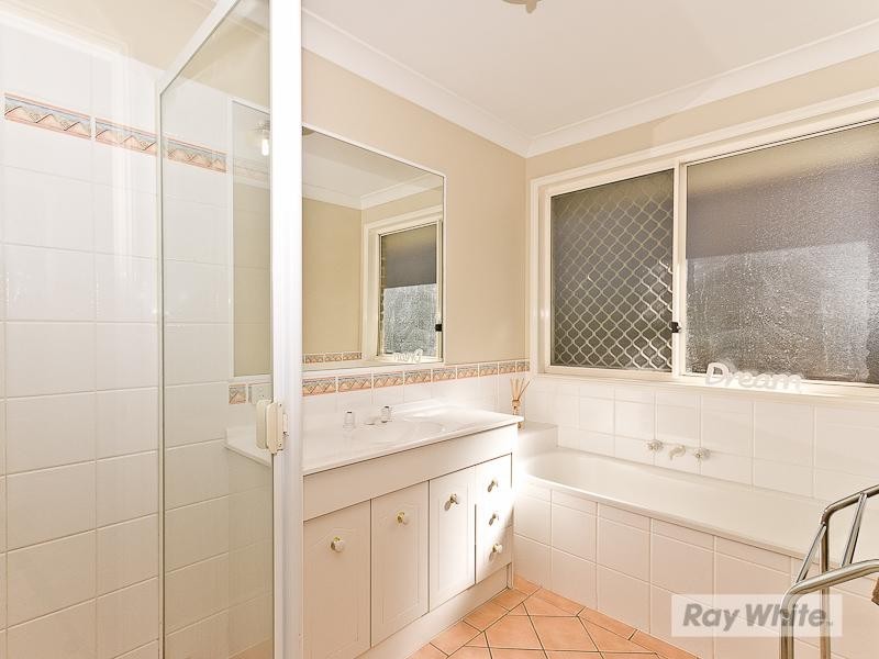 6 Greenside Place, Joyner QLD 4500