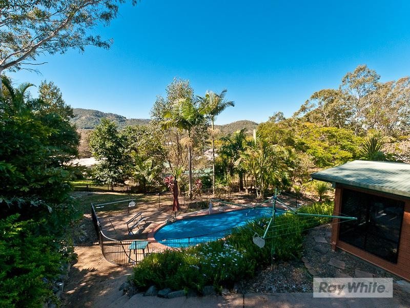 61 Roderick Street, Dayboro QLD 4521