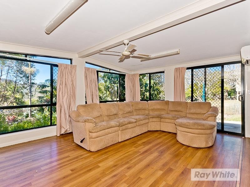 61 Roderick Street, Dayboro QLD 4521