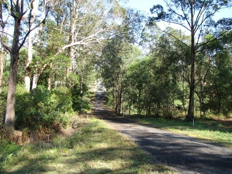 23-27 McCausland Court, Clear Mountain QLD 4500