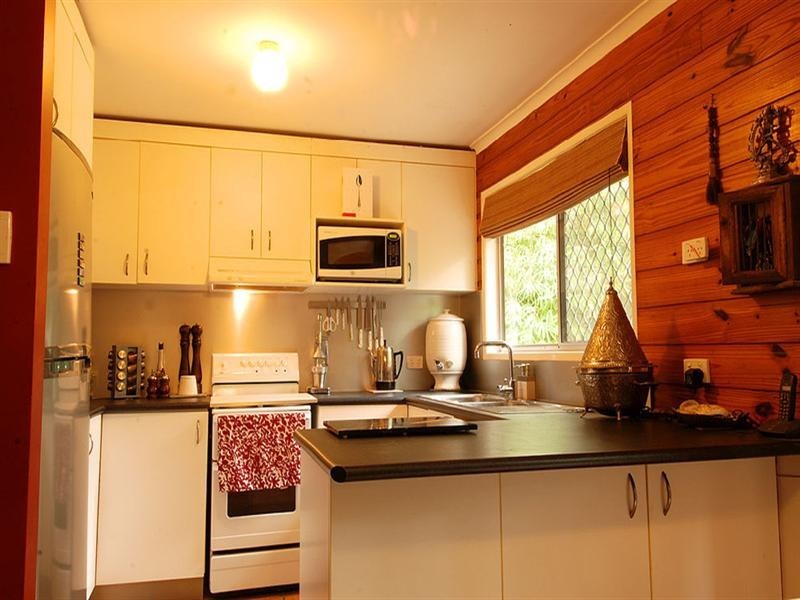 15 Arunga Street, Petrie QLD 4502