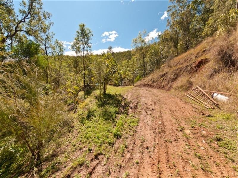 77 Macadamia Drive, Dayboro QLD 4521