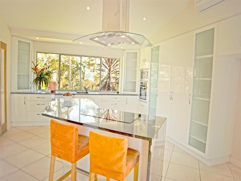 216 Sunrise Drive, Ocean View QLD 4521