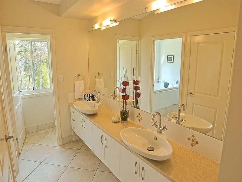 216 Sunrise Drive, Ocean View QLD 4521