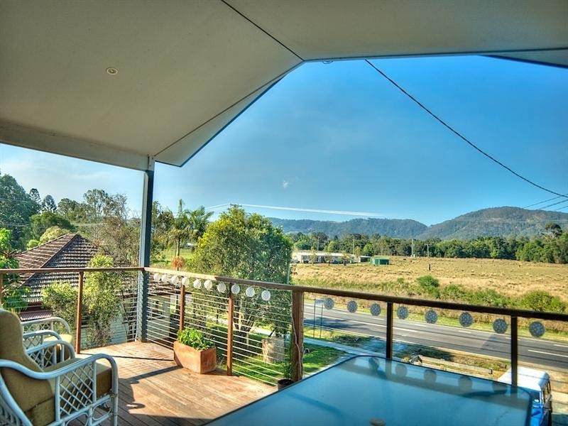 8 Mt Samson Road, Dayboro QLD 4521