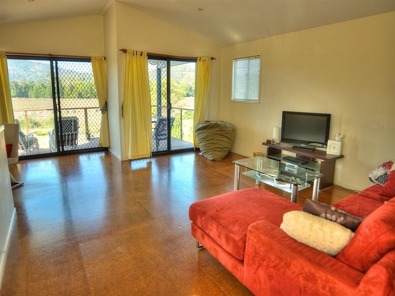 8 Mt Samson Road, Dayboro QLD 4521