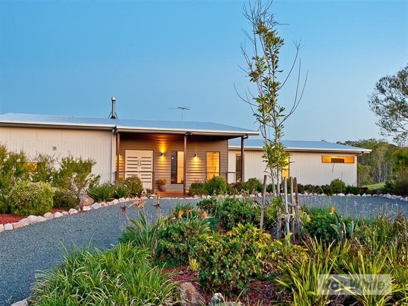 9 Grand View Drive, Ocean View QLD 4521