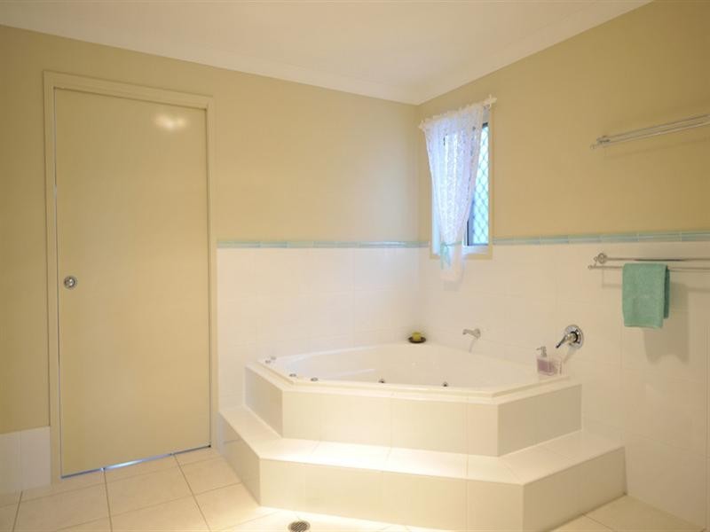 “Protea” Woodward Road, Armstrong Creek QLD 4520