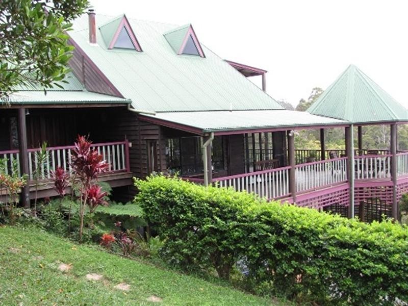 3 Highcrest Street, Ocean View QLD 4521