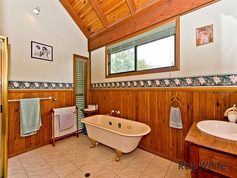 3 Highcrest Street, Ocean View QLD 4521