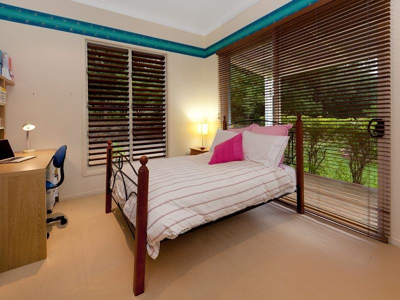 261 Upper Camp Mountain, Camp Mountain QLD 4520