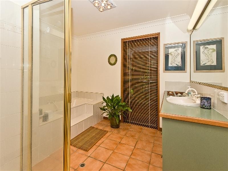 947 Mt Glorious Road, Samford Valley QLD 4520