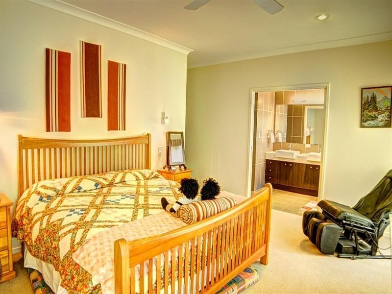 5 Stacey Court, Dayboro QLD 4521